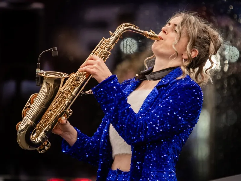 Alice Sax performing at an event