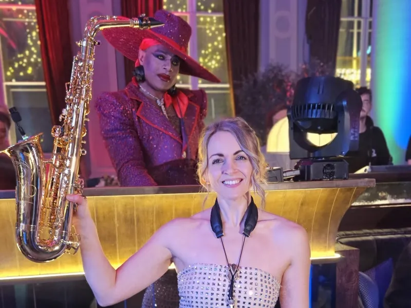 Alice Sax performing at an event