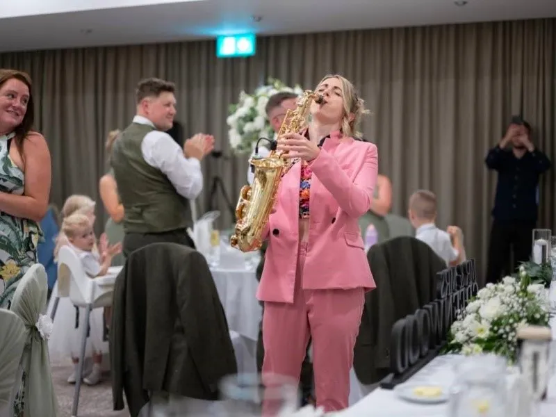 Saxophone player for weddings
